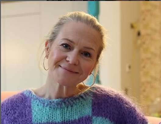 Kellie Bright  Kellie Bright